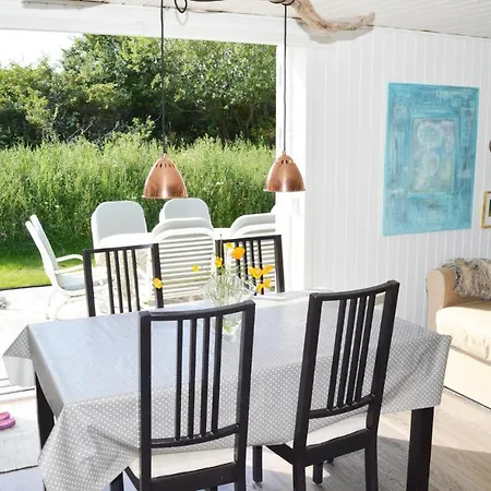 Holiday home Beautiful In With Wi-fi And 2 Bedrooms